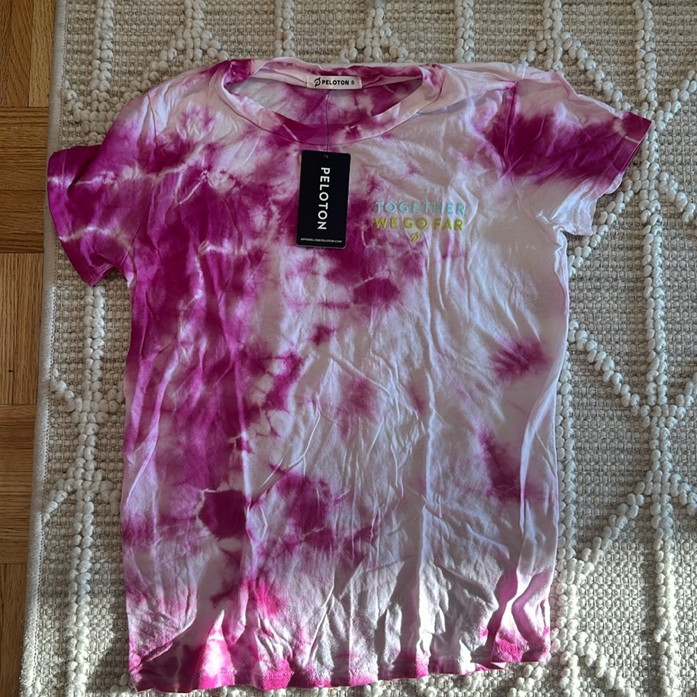 Peloton tie dye tee shirt never worn